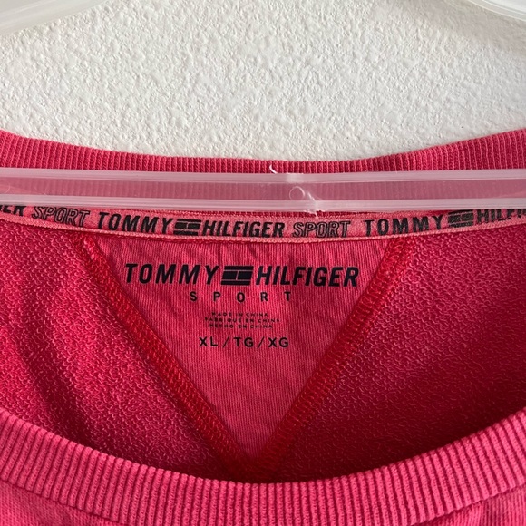 NWT Tommy Hilfiger red sweatshirt. - Picture 3 of 8